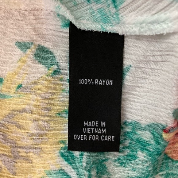 Versatile top & skirt set. Cool comfy rayon, crinkled material, great travel. MP - Picture 7 of 16